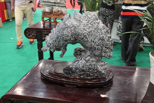 田间地头的艺术升华 农产品雕塑工艺品的魅力与价值